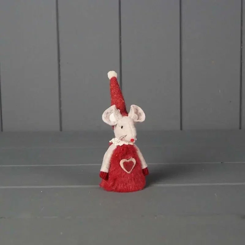 Mouse - Rusty red with hat