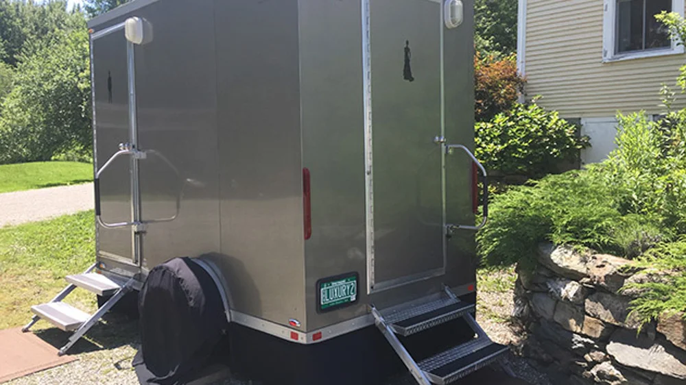 Vermont-Luxury-Restroom-Trailer-Small.jpg