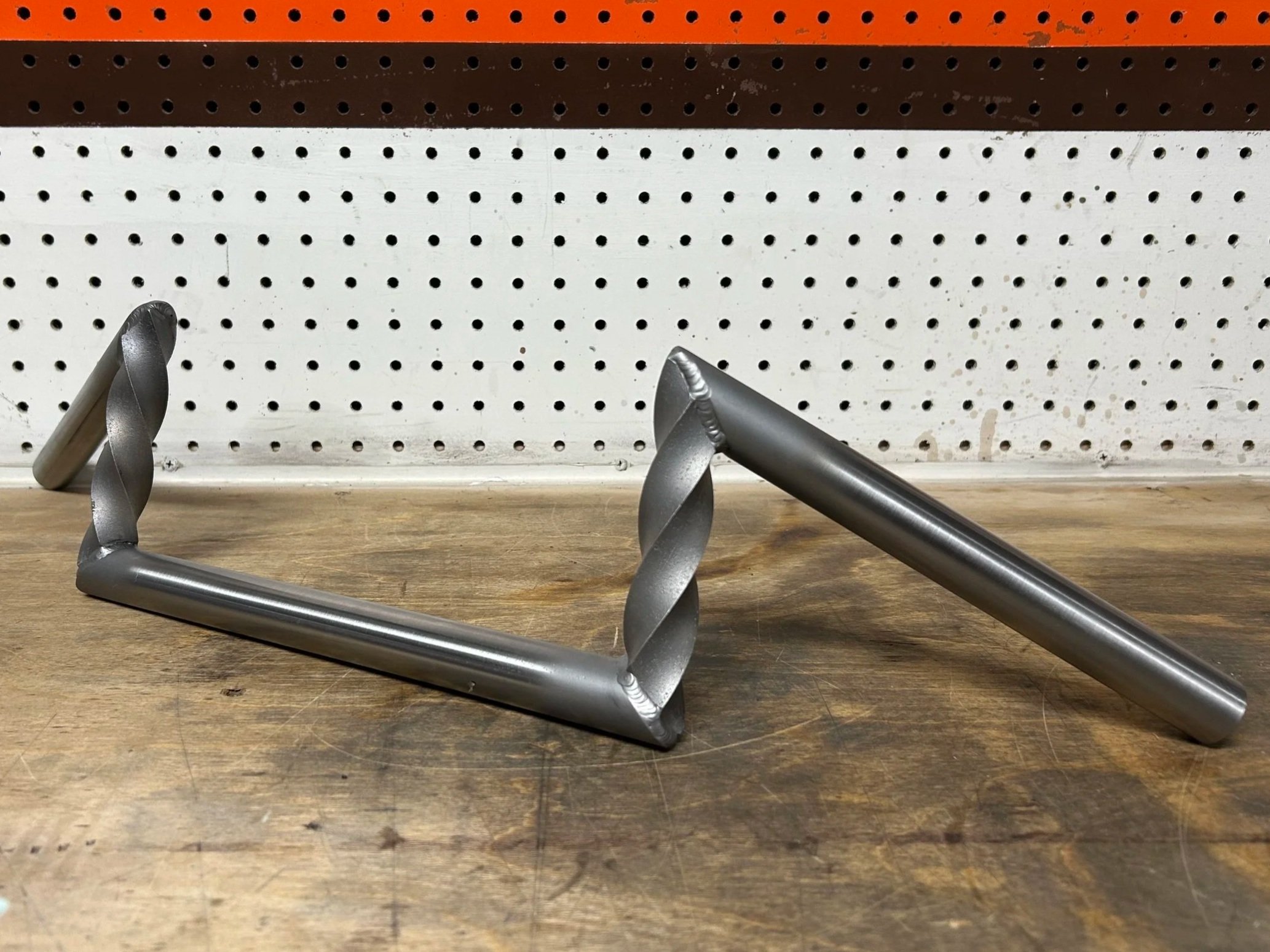 Wide Twisted Z-Bars