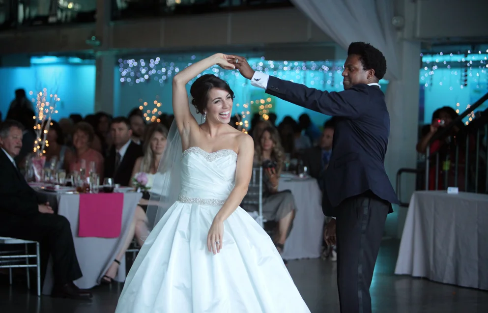 LaurieThomasWed_PhotoCred_BrianPhillipsPhotography.jpg