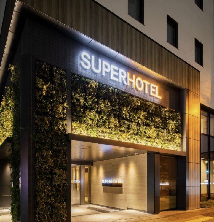 Super Hotel