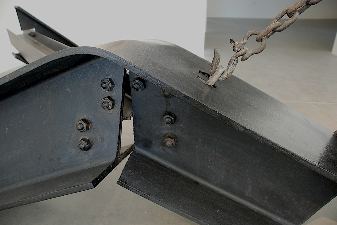  Kenneth Capps Detail:  Hawk , 1972 painted steel &amp; chain 60 x 96 x 132 in (152.4 x 243.8 x 335.3 cm) 