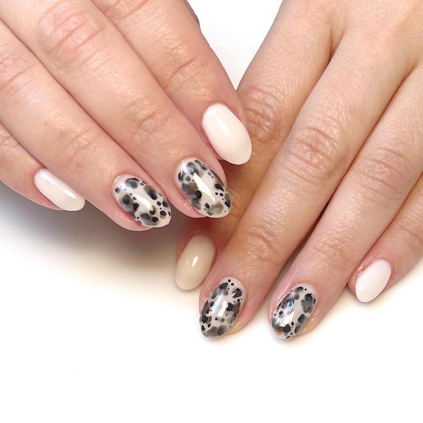  alt text: photo of nail art  