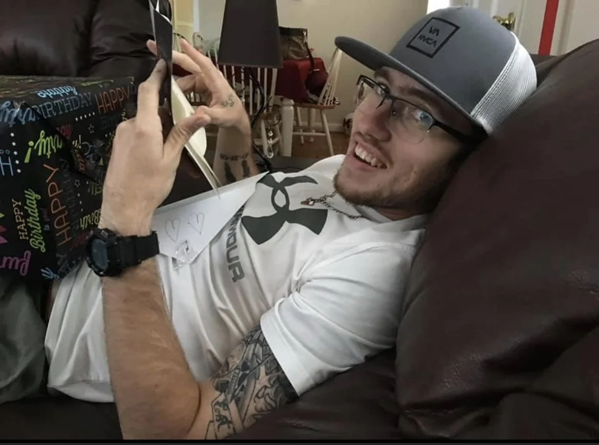 Damien Braden Robertson