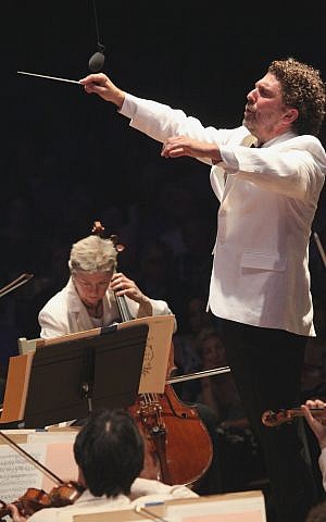 Ascher Fisch leads the Boston Symphony Orchestra in an all-Wagner program, July 21, 2012. (Hilary Scott)