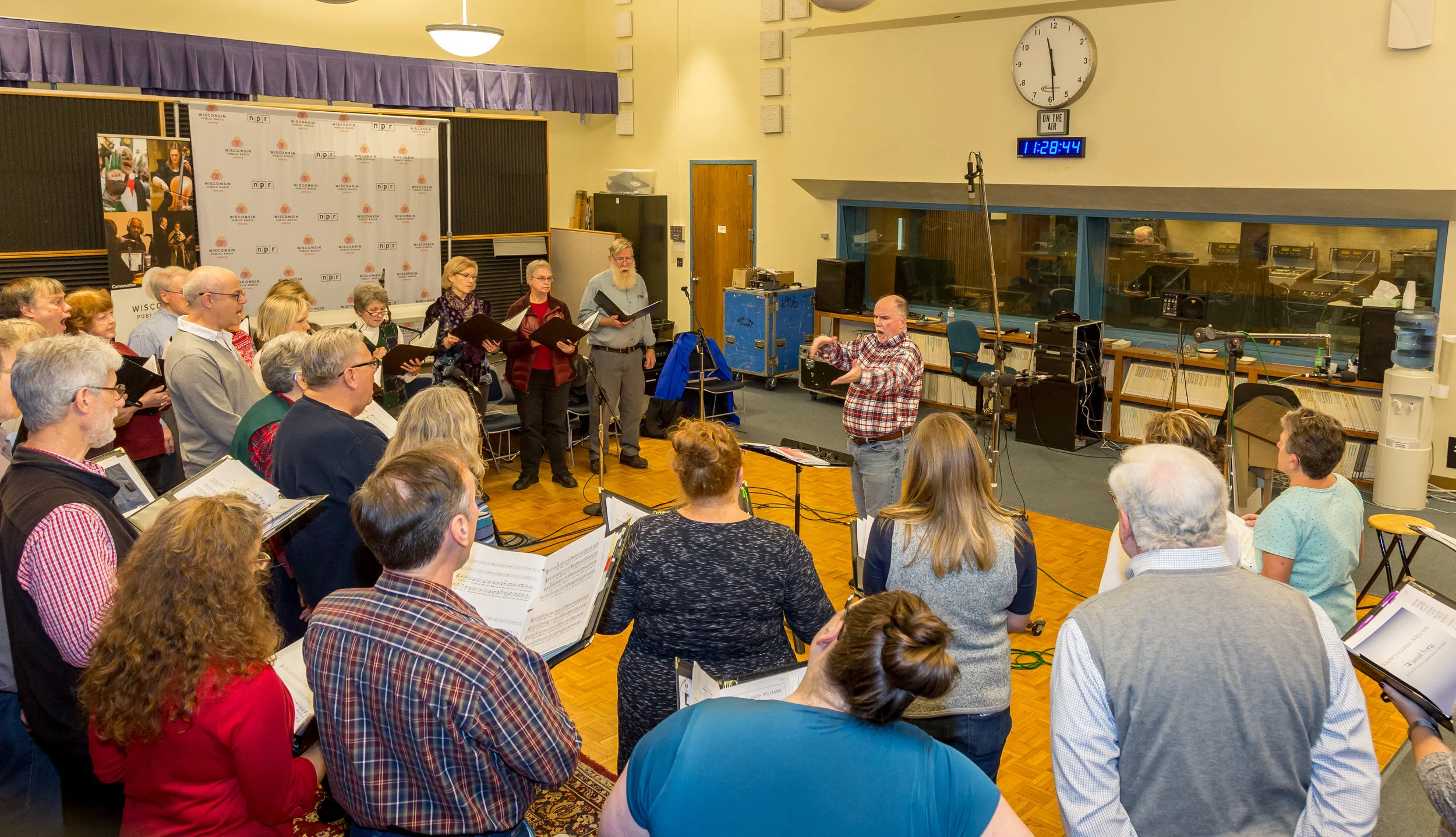 Tudor Singers on WPR’s “The Midday”
