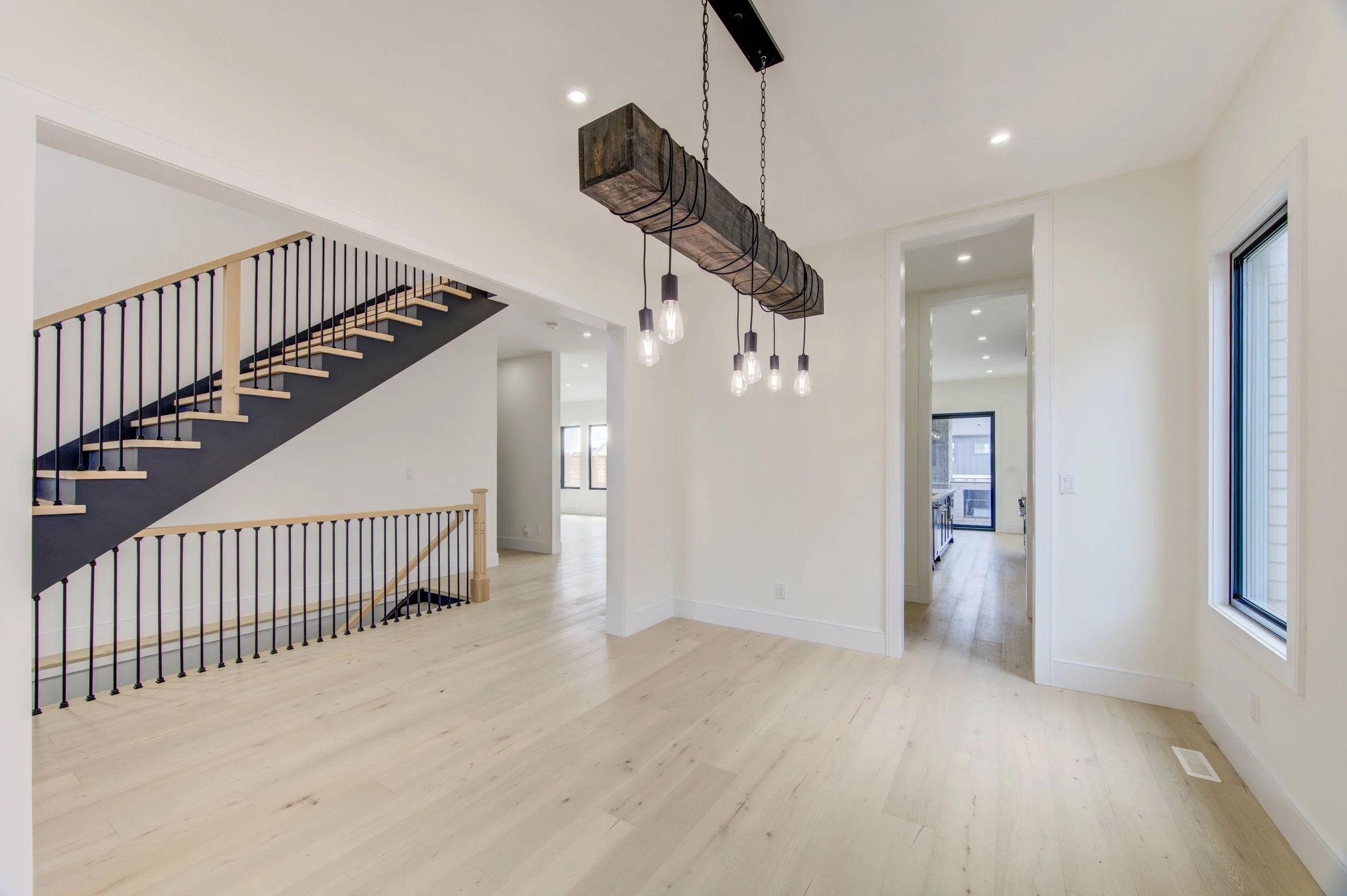 026-8 Edgeview Crescent, Komoka40.jpg