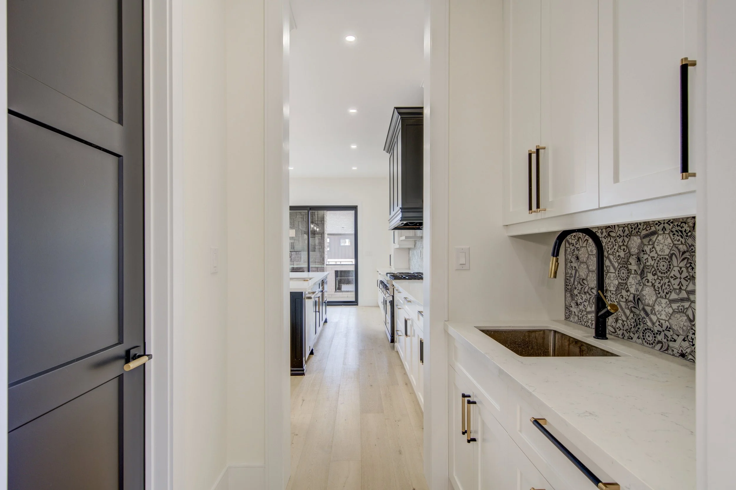 027-8 Edgeview Crescent, Komoka41.jpg