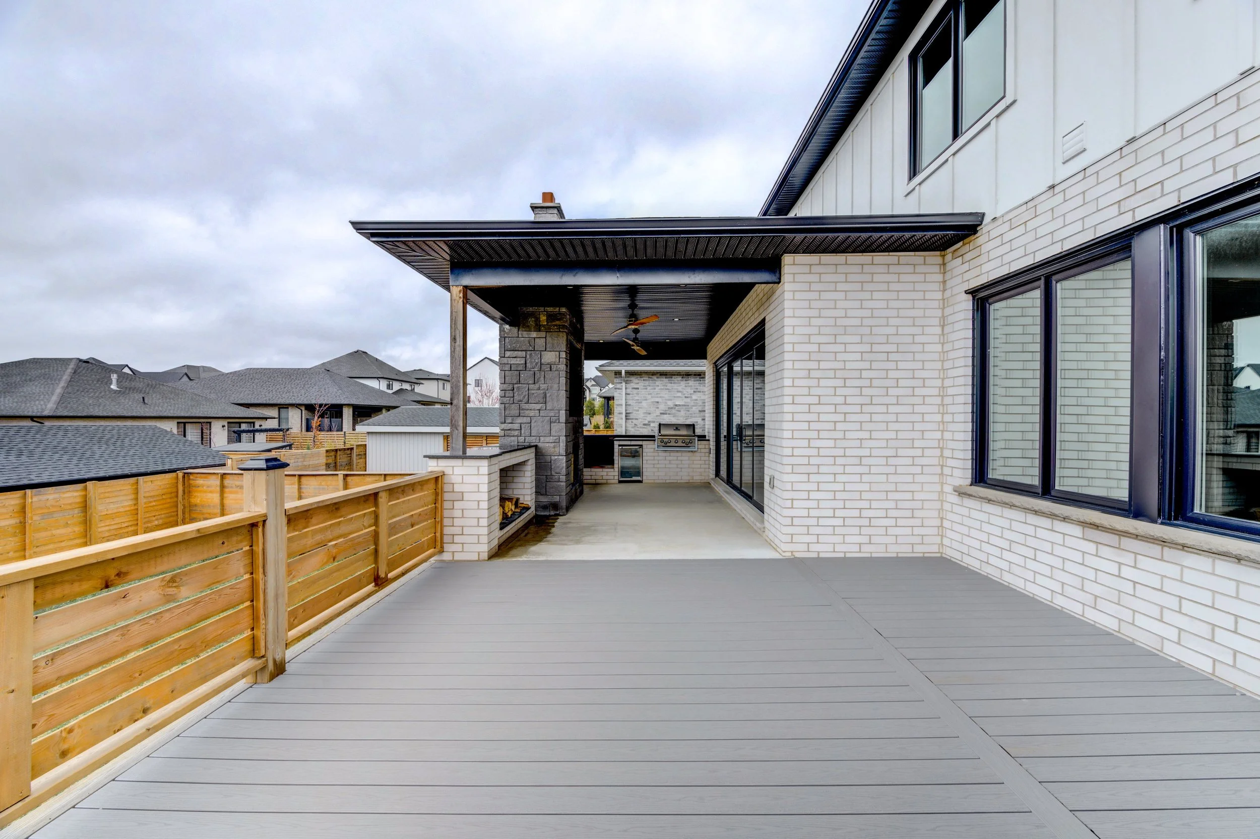 040-8 Edgeview Crescent, Komoka11.jpg