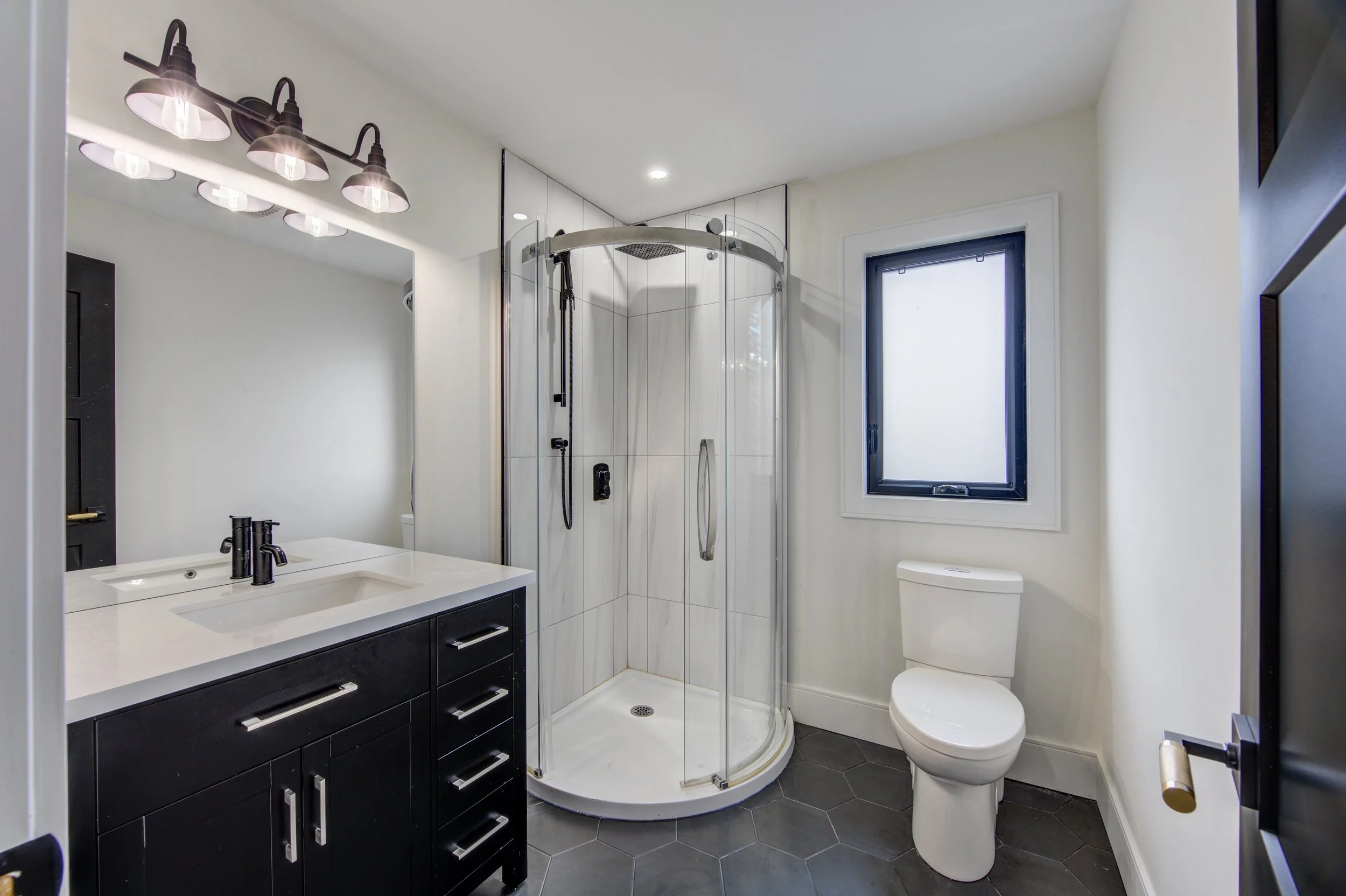 086-8 Edgeview Crescent, Komoka85.jpg