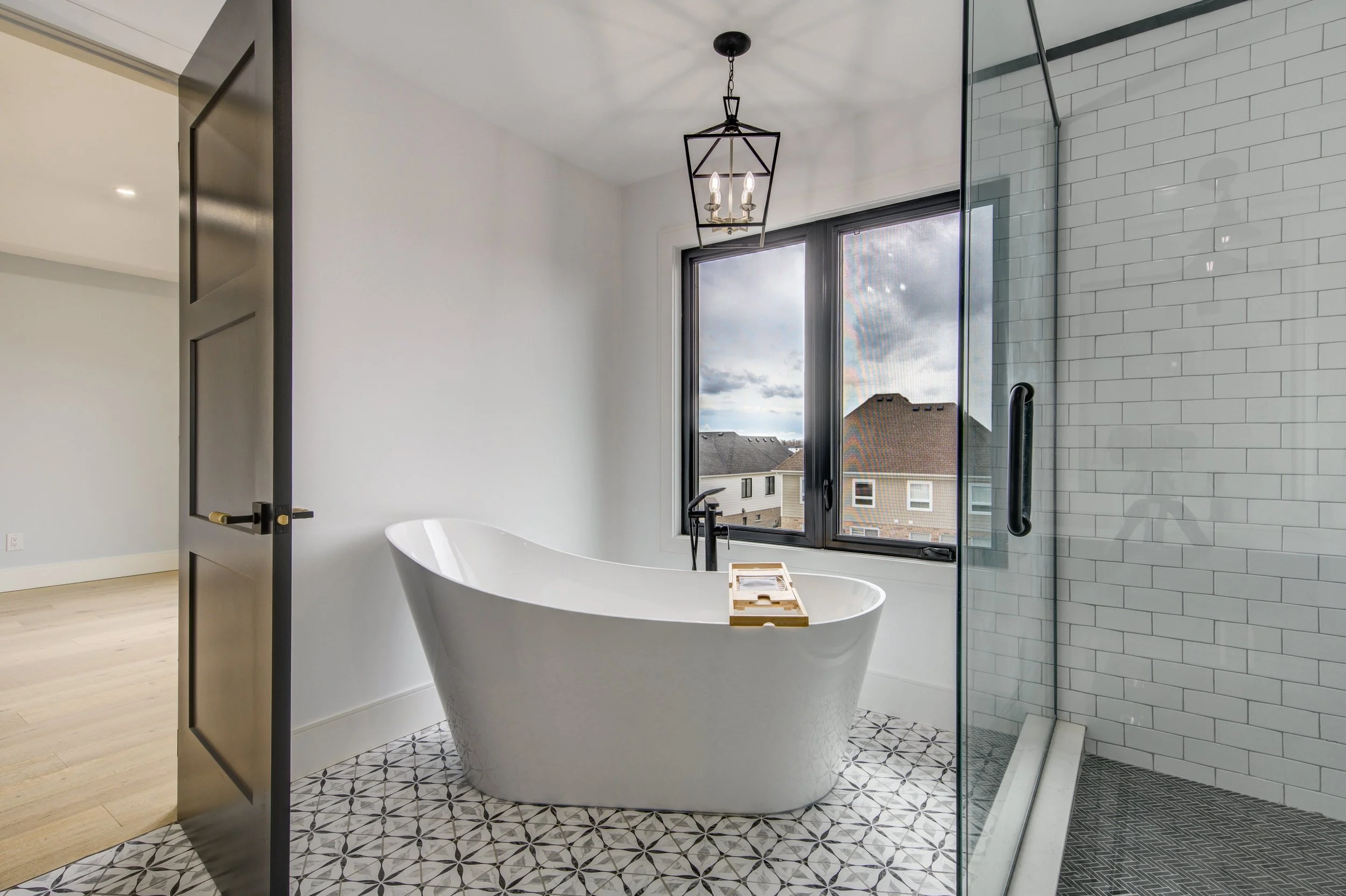 101-8 Edgeview Crescent, Komoka100.jpg