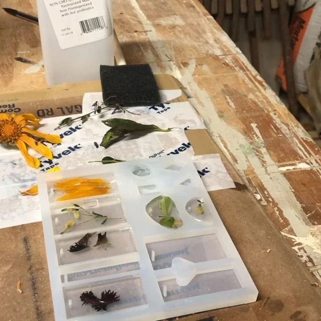 Overcome consumerism and make something this weekend! This jewelry I made with extra resin and flowers from my garden turned out pretty well. Swipe to see a clover blossom bracelet coming out of the mold. This turned out to be a pretty cool use for l