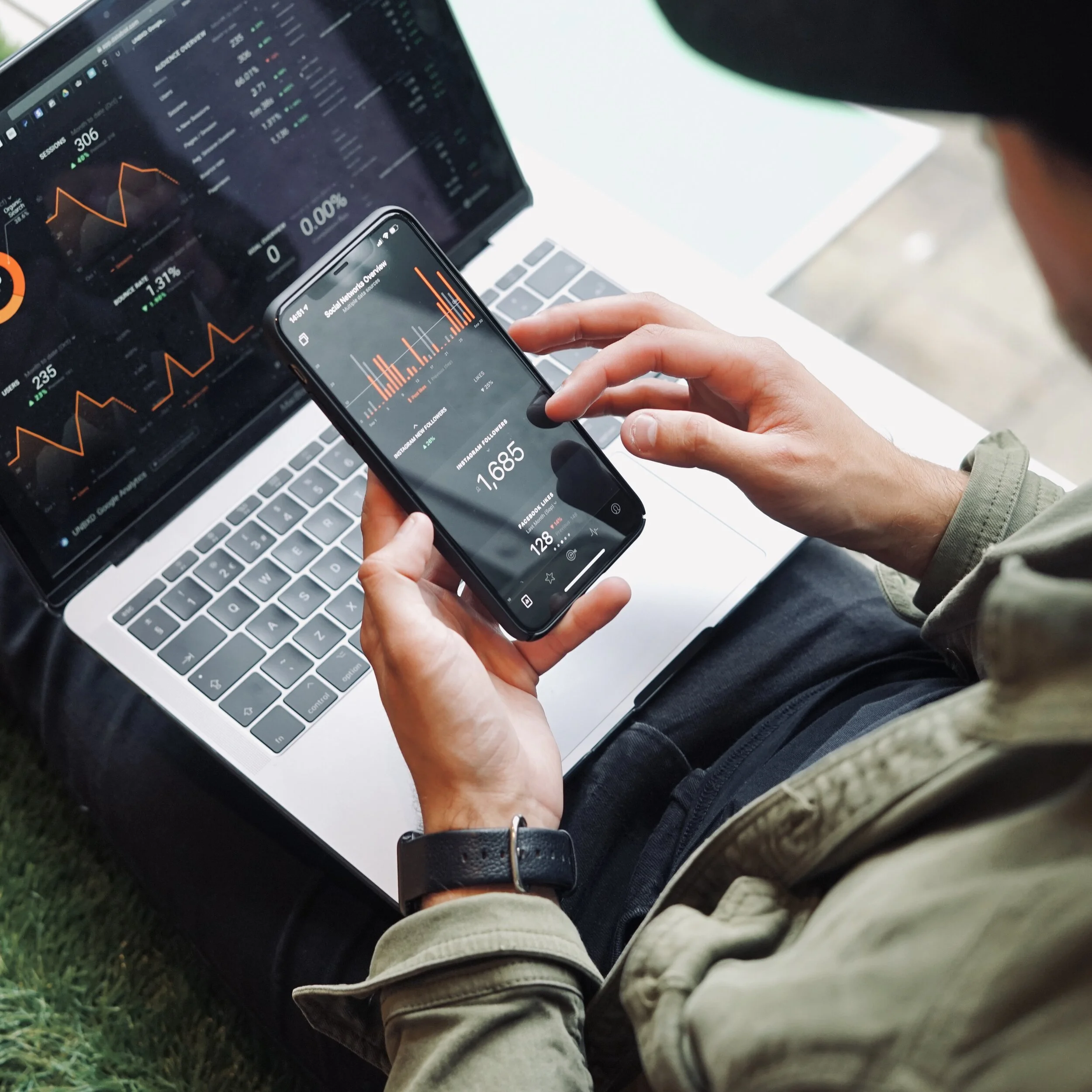 Pay-Per-Click vs Social Media Advertising