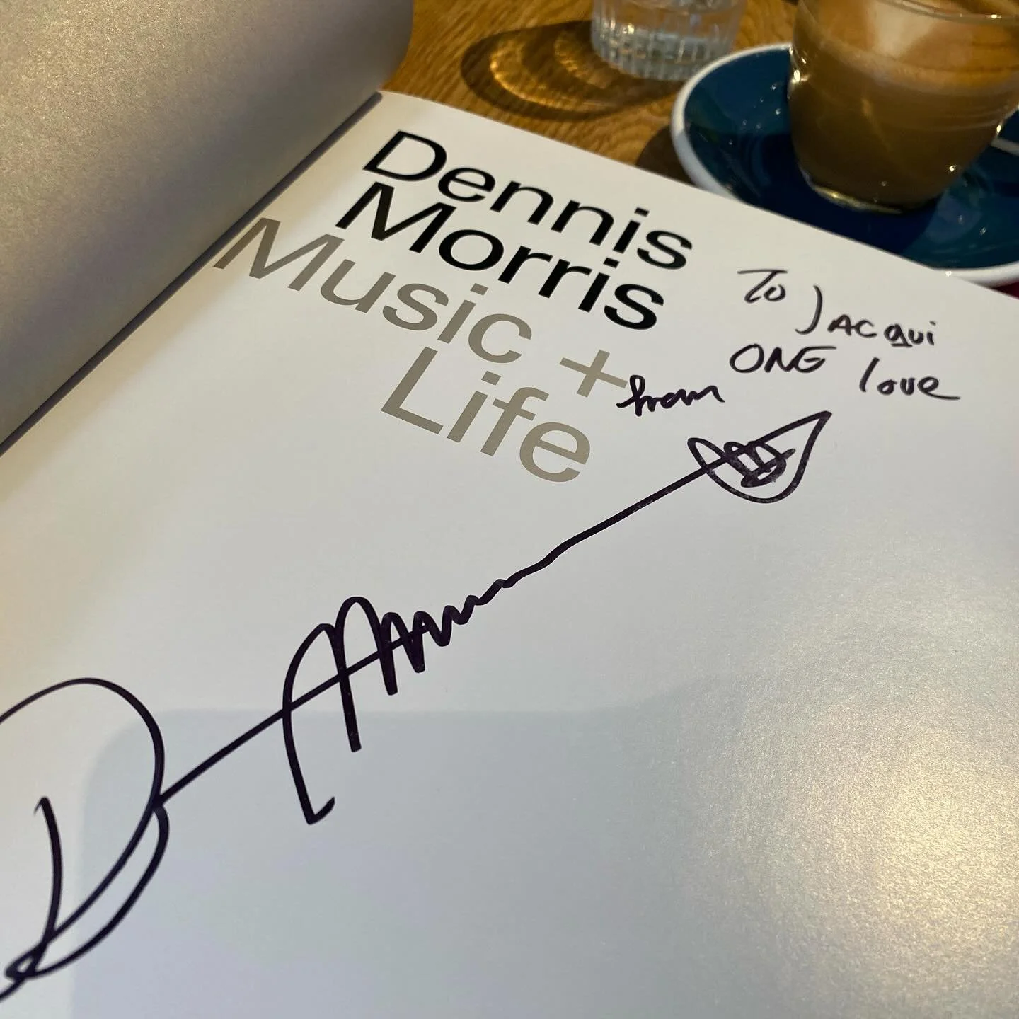 Such a brilliant exhibition

 #music+life
 @dennismcevoymorris 
@thephotographersgallery 

Tender, candid images- go see!
And thank you @dennismcevoymorris for signing this!🙏🏽😊