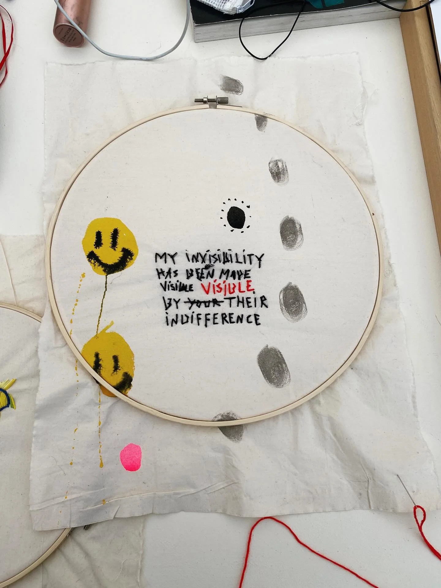 Glimpses from Sunday @friezeofficial - some absolutely stunning work there✨
And what a treat to see Viola Frey&rsquo;s extraordinary pieces up close!🤩

@delainelebas 
@yamamotokeikorochaix 
@hewdjlocke 
@halesgallery 
@donaldlockestudio 
@alisonjacq