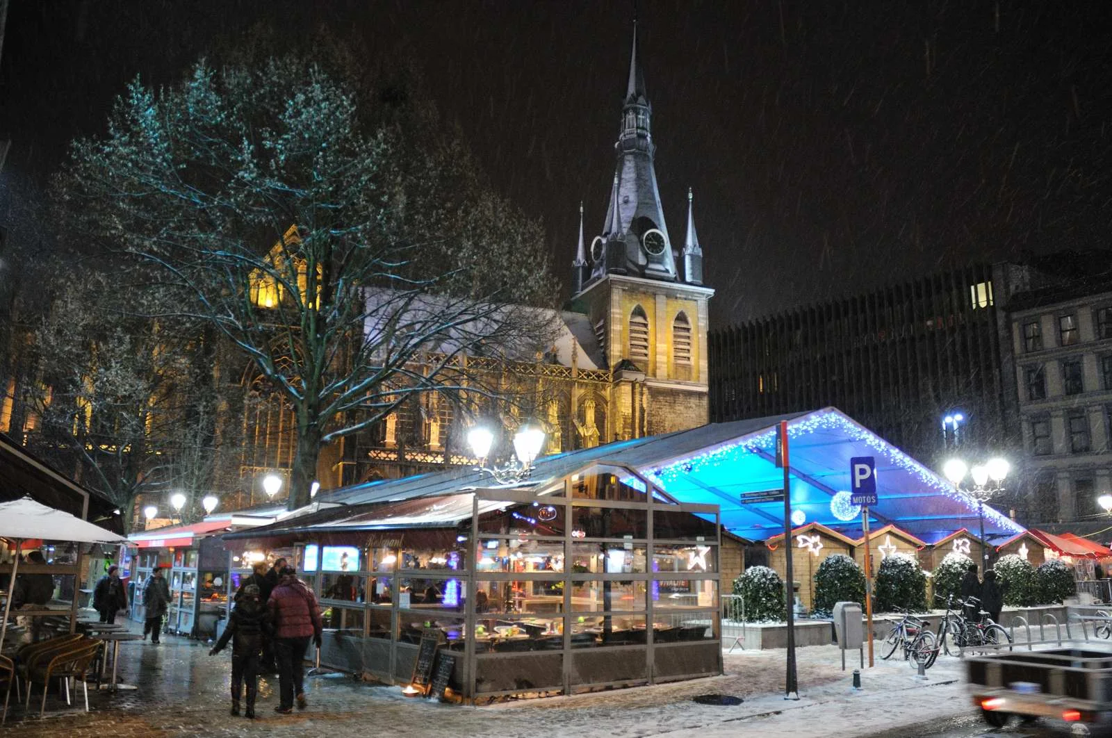 Balade nocturne autour des ponts de Liège illuminés, guidée et commentée par Bruno Toffoli