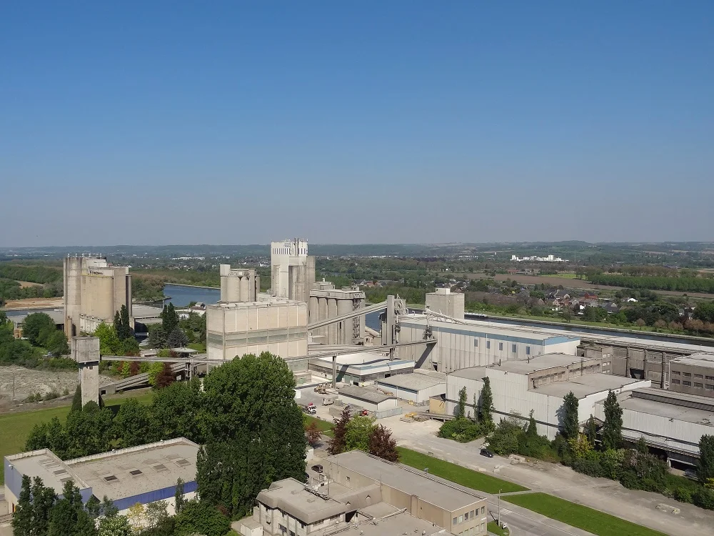 l'usine CBR.jpg
