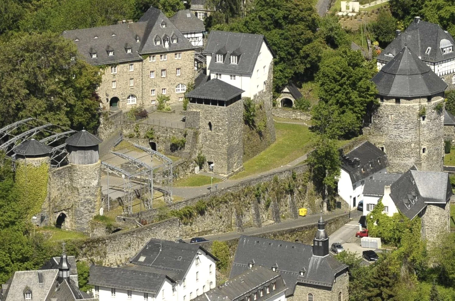 14 burg-monschau.jpeg