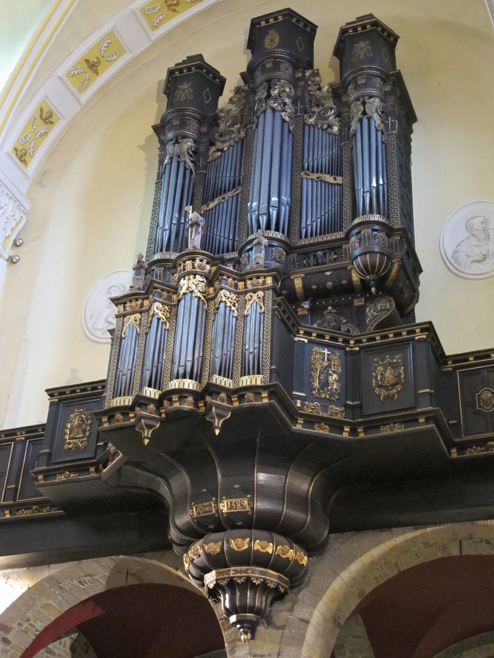 orgue buffet entier .jpg