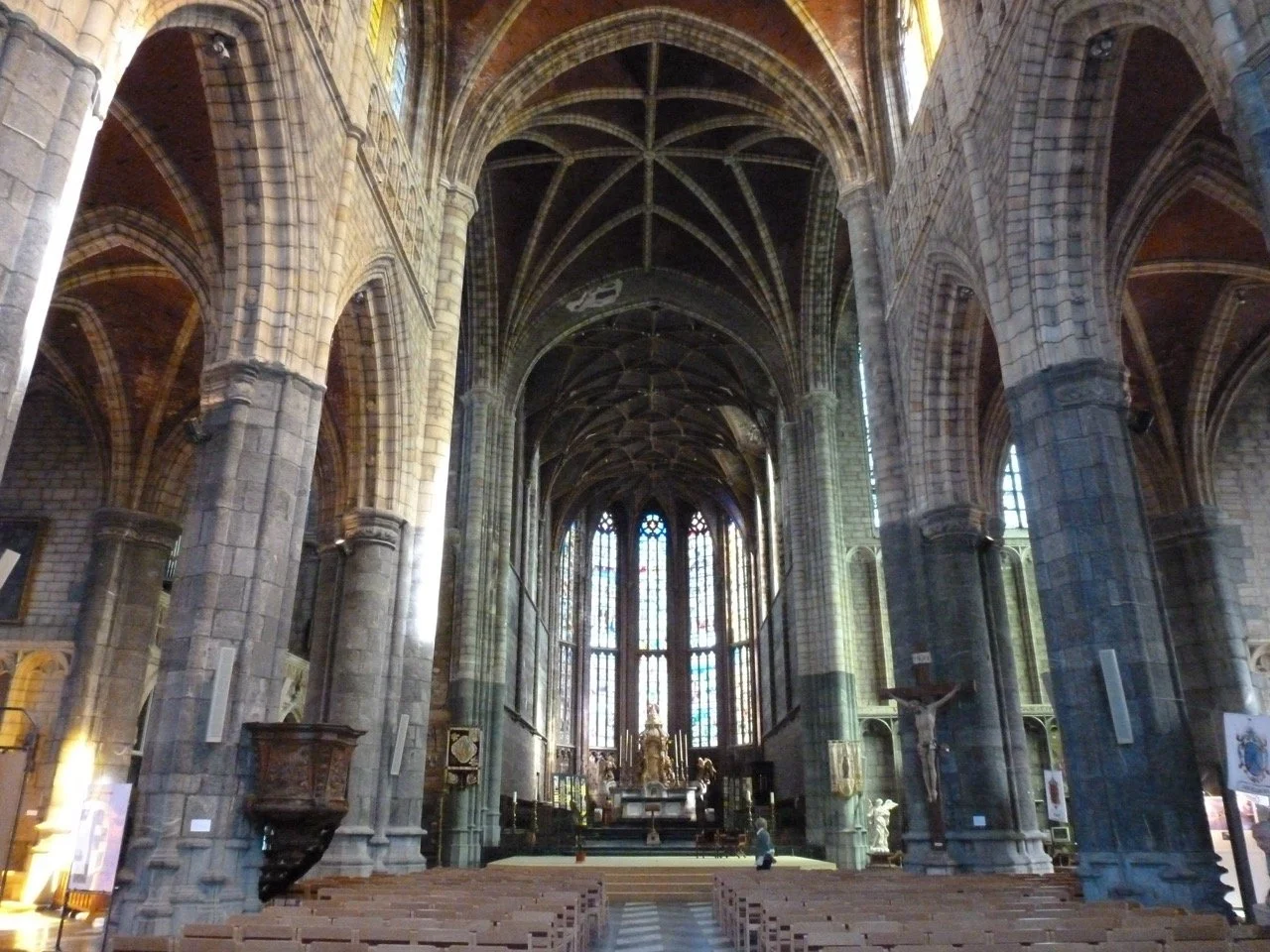 LIEGE_Eglise_Saint-Martin_-_intérieur_(32) - Grande.jpeg