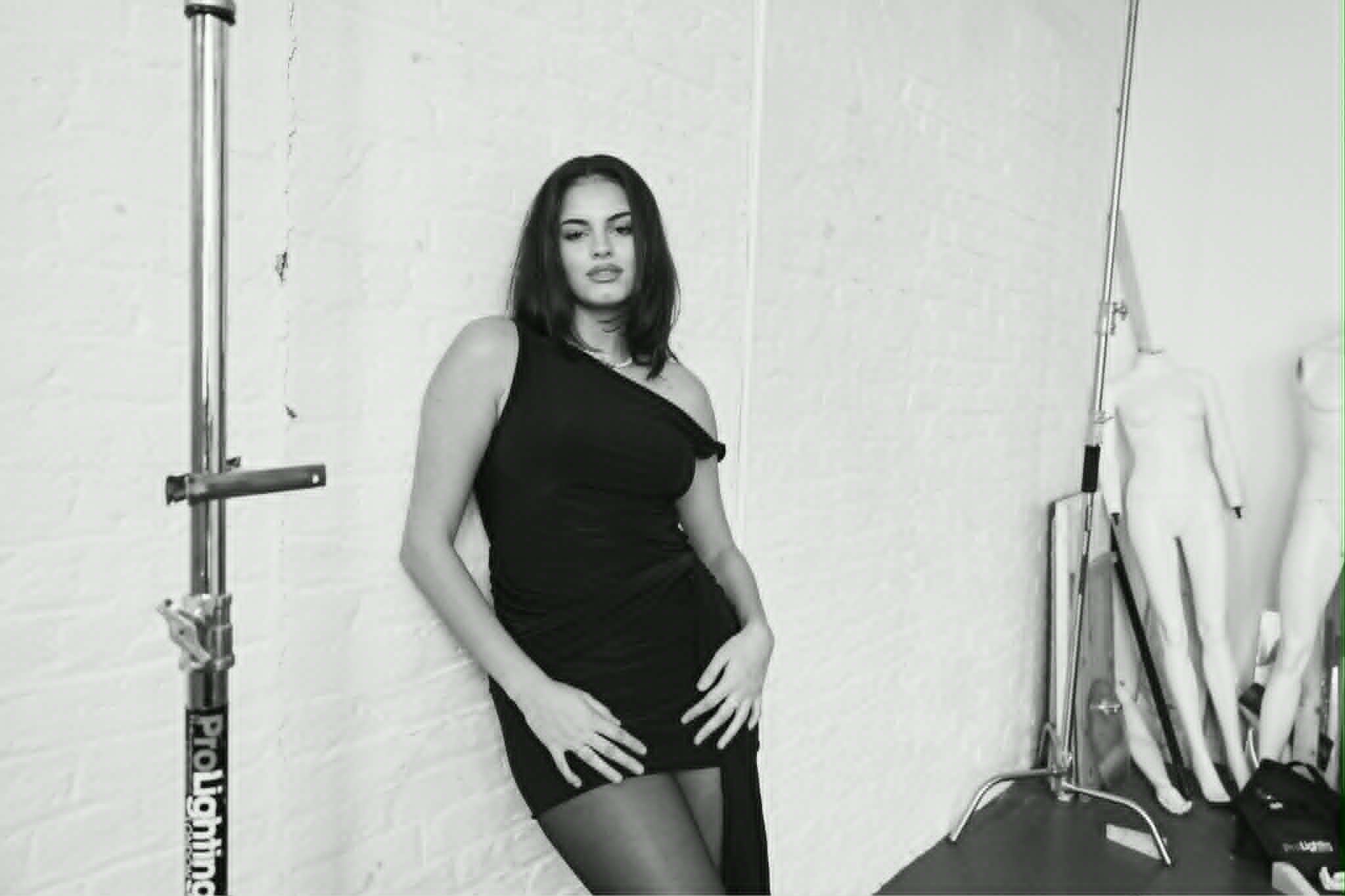ae3ce558-0a77-49df-9ffc-42582d4c4d7a.jpg