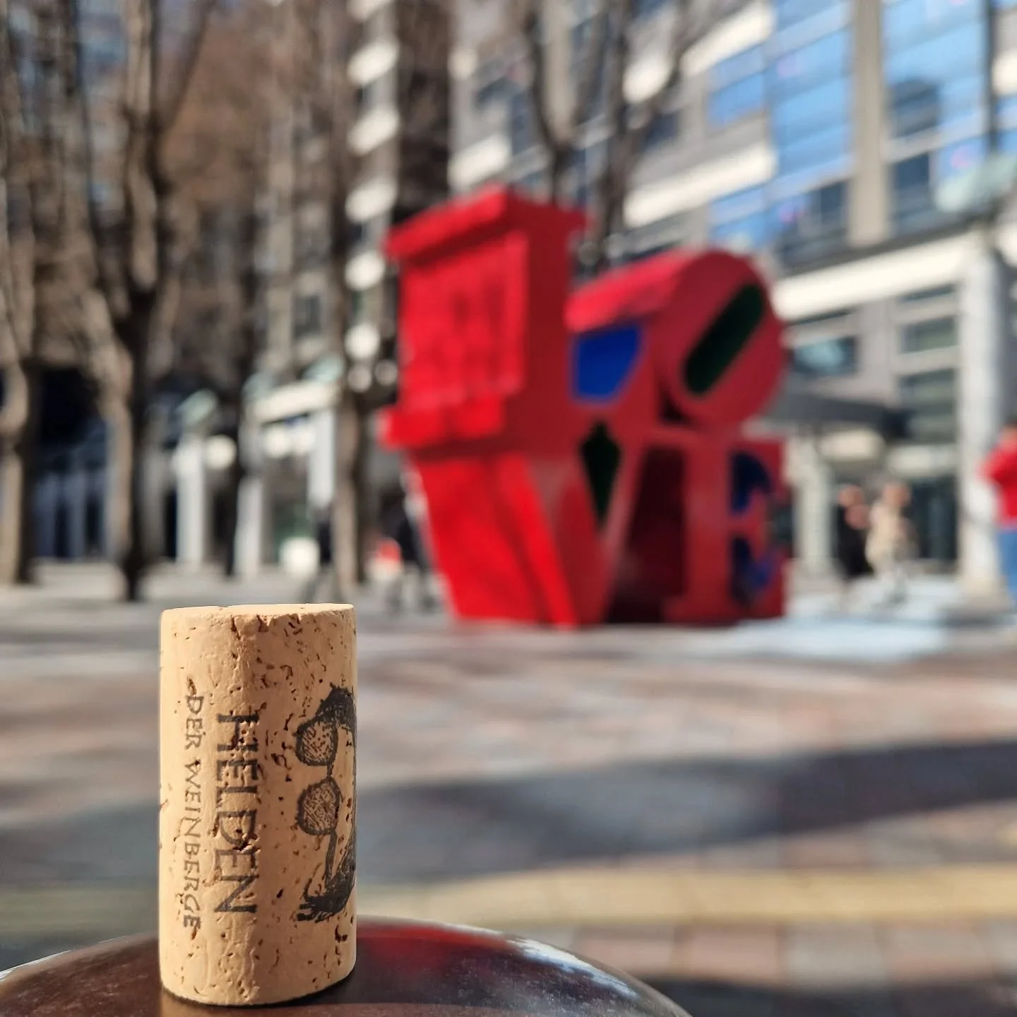 #heldenweingehtumdiewelt #heldenweingoesaroundtheworld
#week405, Tokyo, Japan
. 
#heldenderweinberge #helden wein wine austrianwine weinaus&ouml;sterreich leithaberg hochberg burgenland thermenregion ros&eacute; neuburger chardonnay gemischtersatz bl