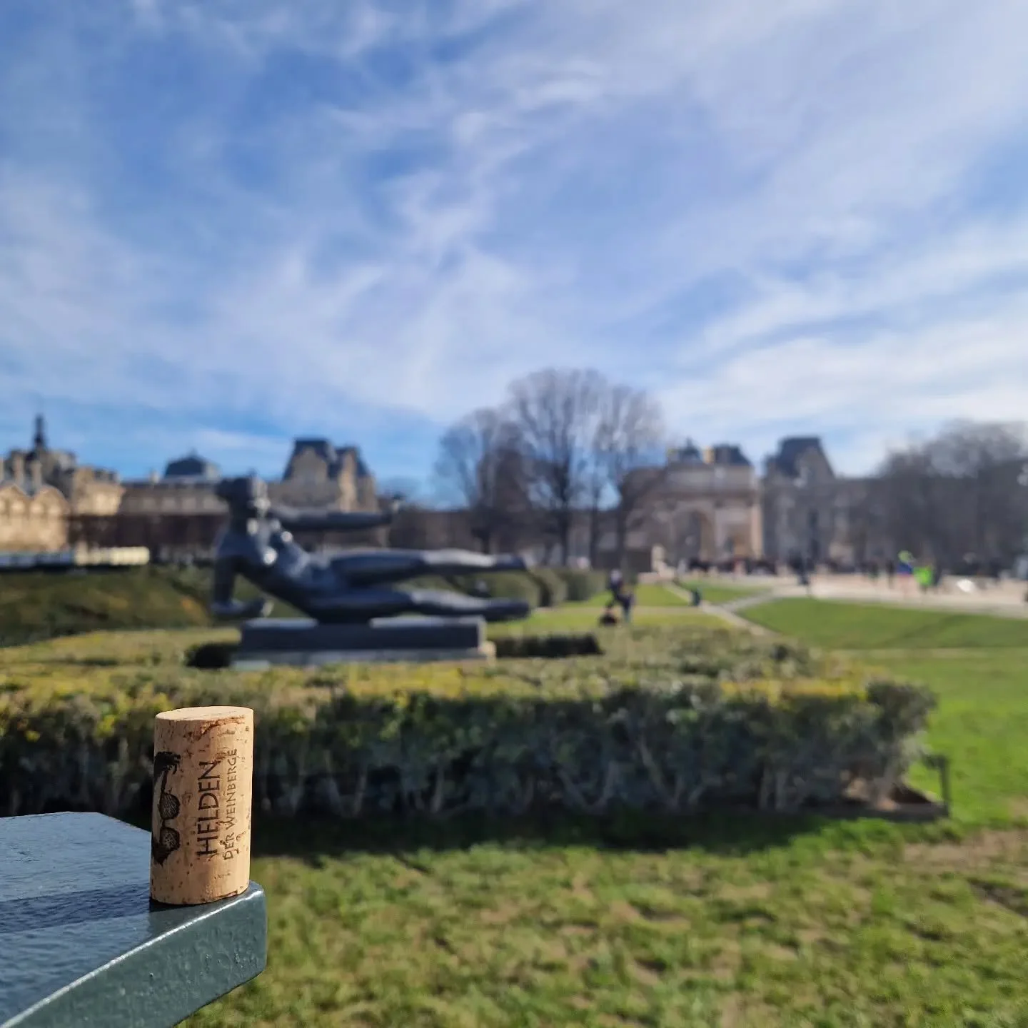 #heldenweingehtumdiewelt heldenweingoesaroundtheworld
week429, Paris, France

#heldenderweinberge #helden wein wine #austrianwine #weinaus&ouml;sterreich leithaberg hochberg burgenland thermenregion ros&eacute; neuburger chardonnay gemischtersatz bla