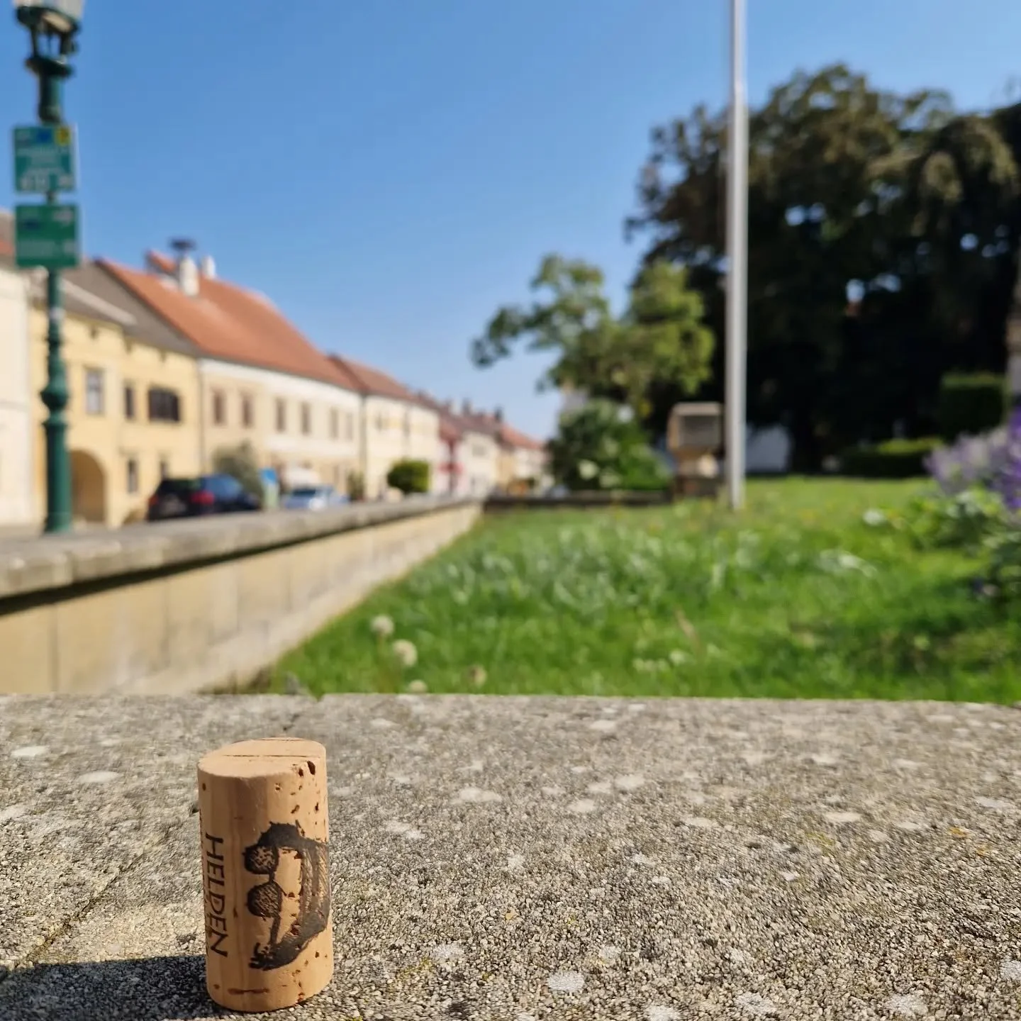 #heldenweingehtumdiewelt heldenweingoesaroundtheworld
week431, Rust, Austria

#heldenderweinberge #helden wein wine #austrianwine #weinaus&ouml;sterreich leithaberg hochberg burgenland thermenregion ros&eacute; neuburger chardonnay gemischtersatz bla
