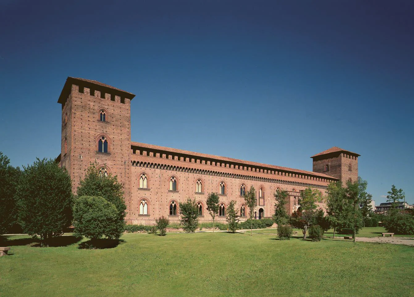 Castello_Pavia.jpg