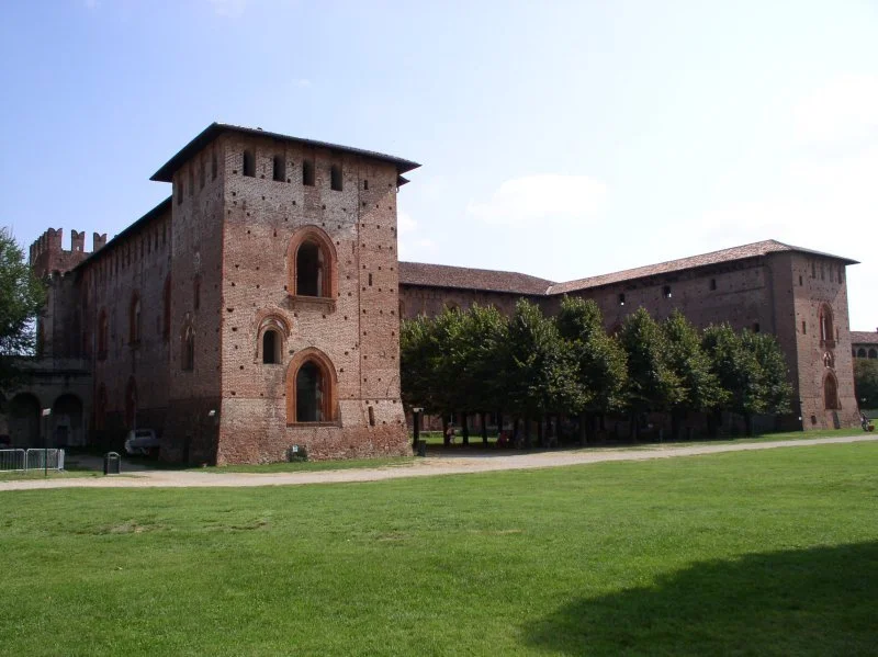 Visita guidata presso il Museo Archeologico di Vigevano della mostra della collezione Strada e della mostra archeologica permanente