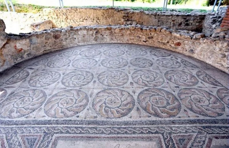 Visita guidata a Villa romana e Antiquarium- museo civico archeologico "Giovanni Rambotti"