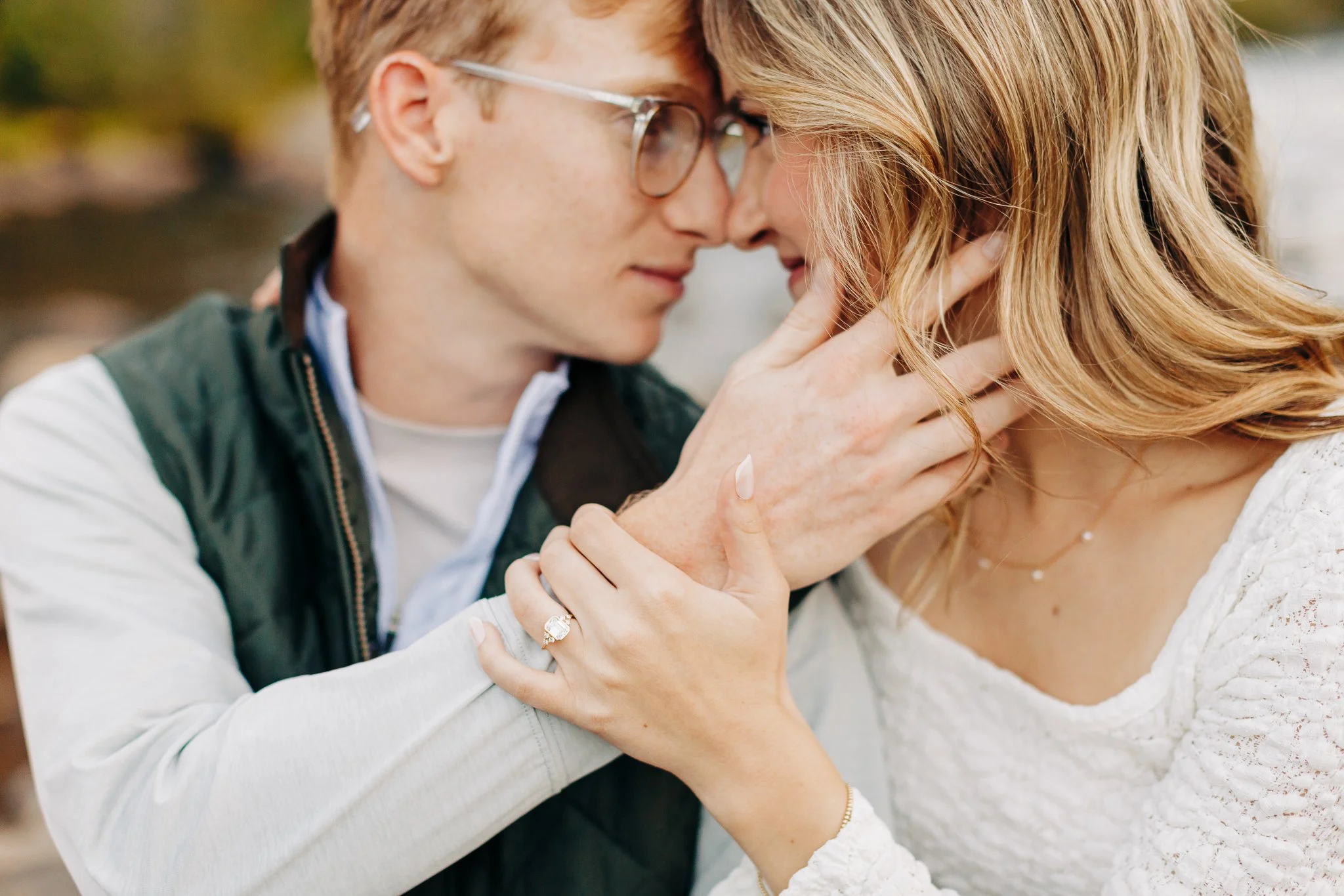 Colorado engagement photographer - engagement ring shot