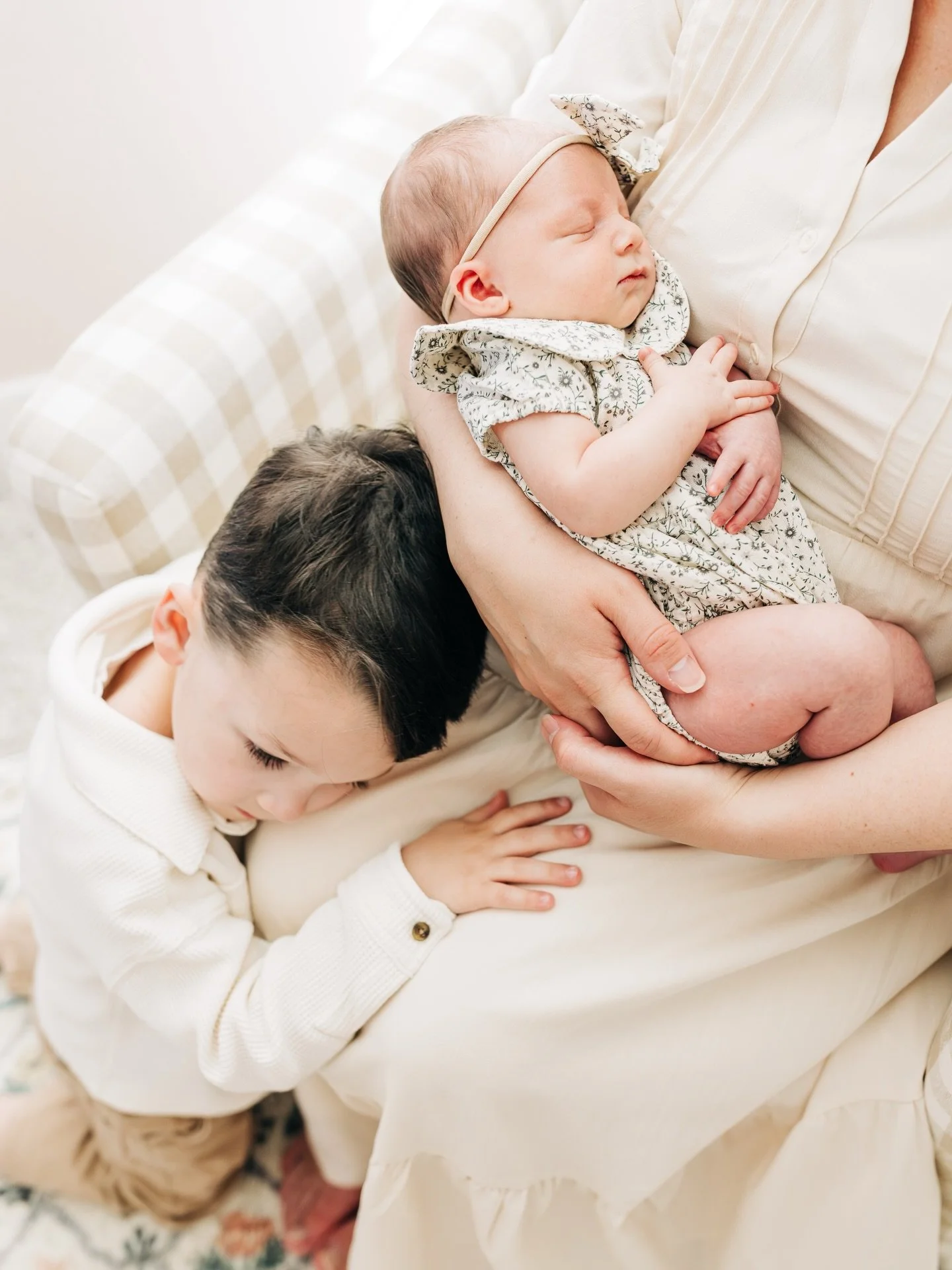 Finishing up the most precious newborn gallery. So many sweet photos that I can&rsquo;t wait to share!!!