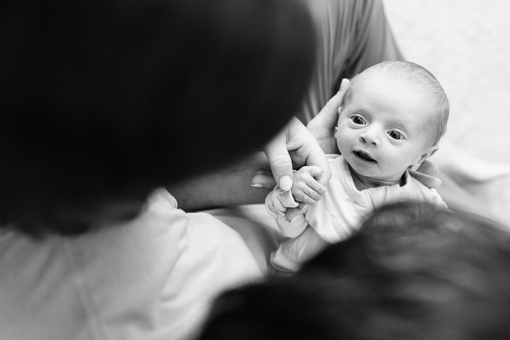CozyDenverNewbornSessionInApartment-3.jpg