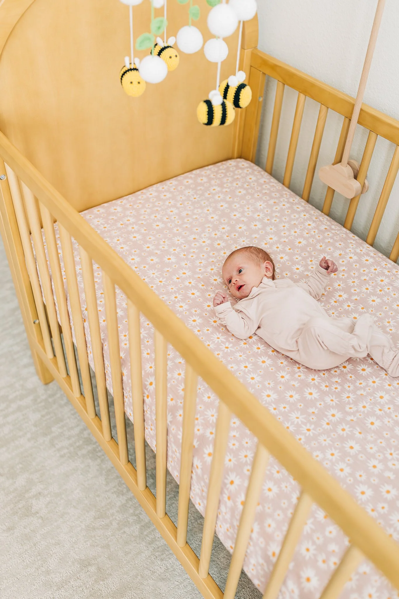 CozyDenverNewbornSessionInApartment-11.jpg