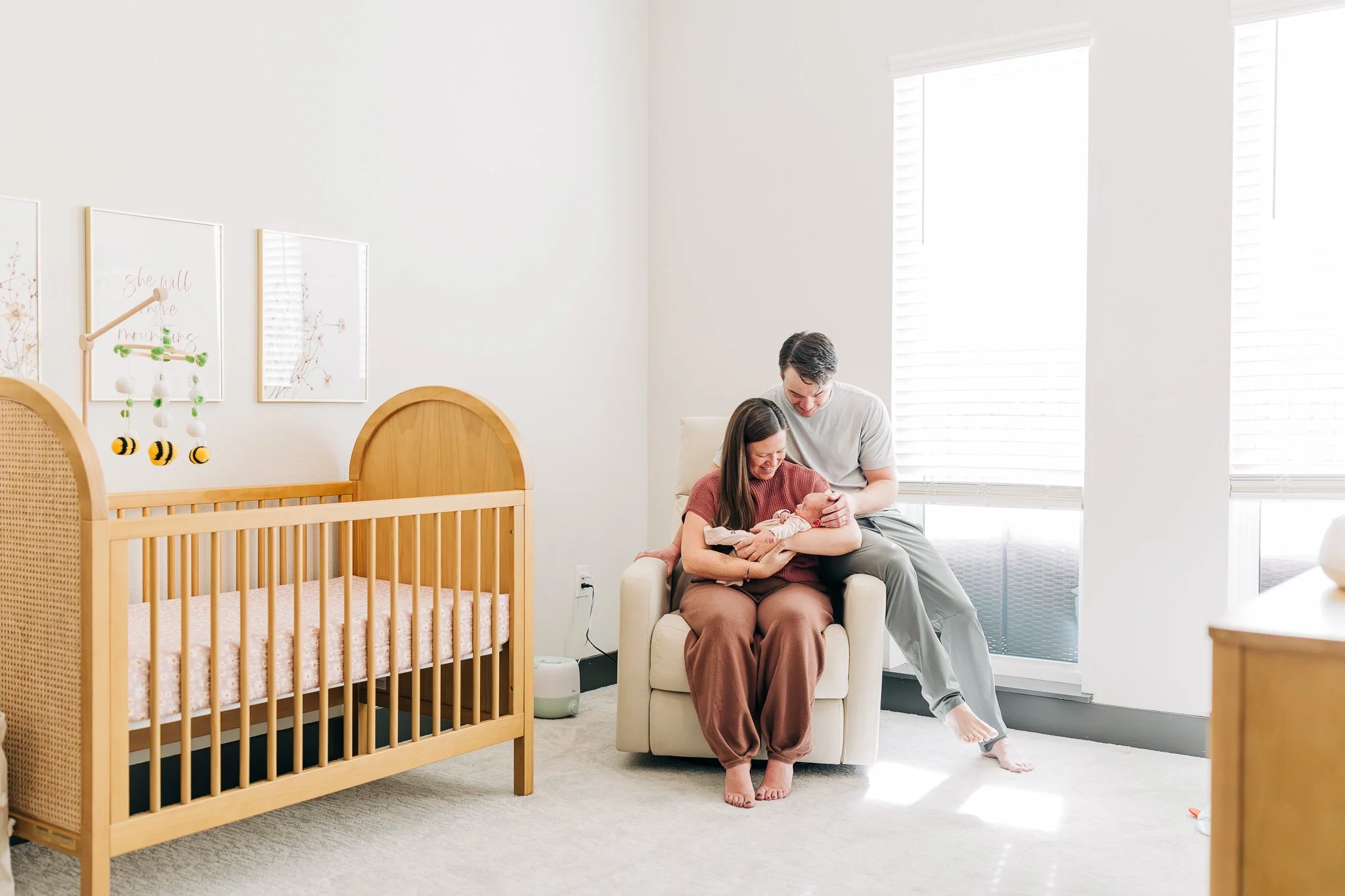 CozyDenverNewbornSessionInApartment-25.jpg