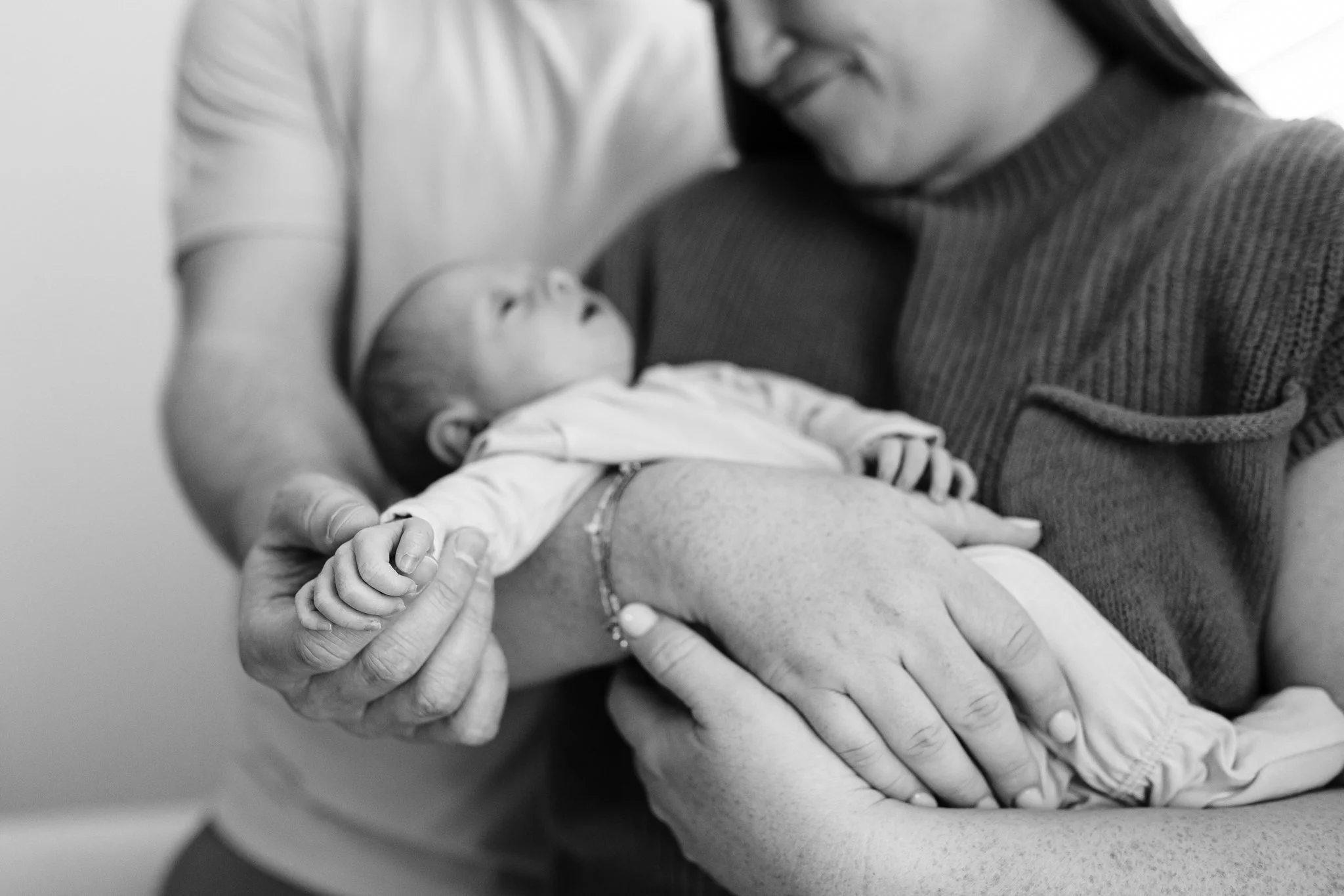 CozyDenverNewbornSessionInApartment-38.jpg