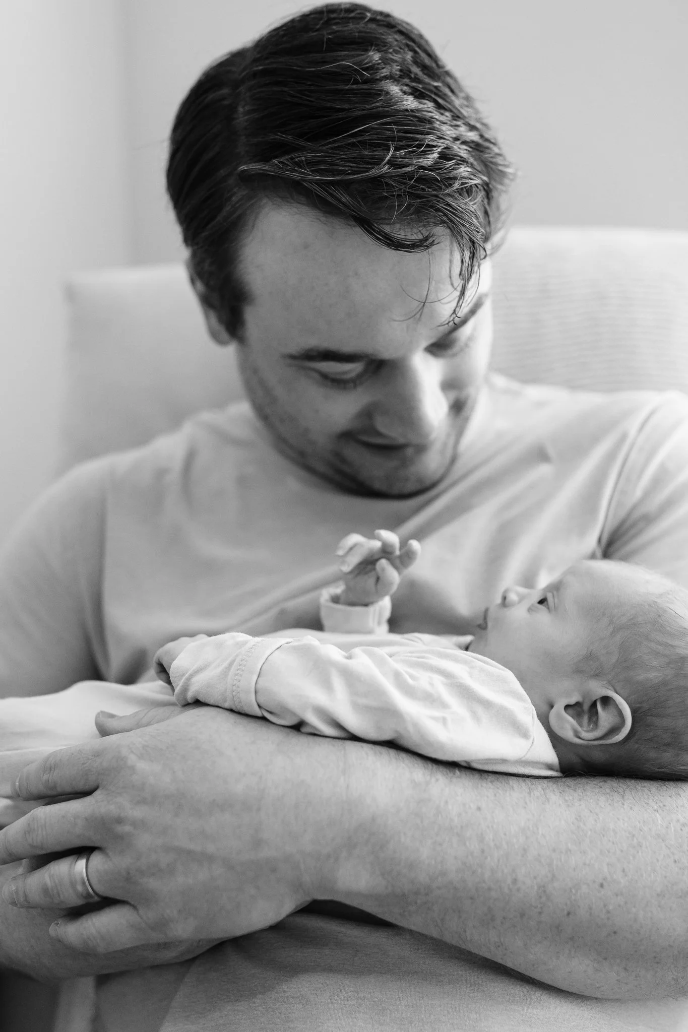 CozyDenverNewbornSessionInApartment-45.jpg