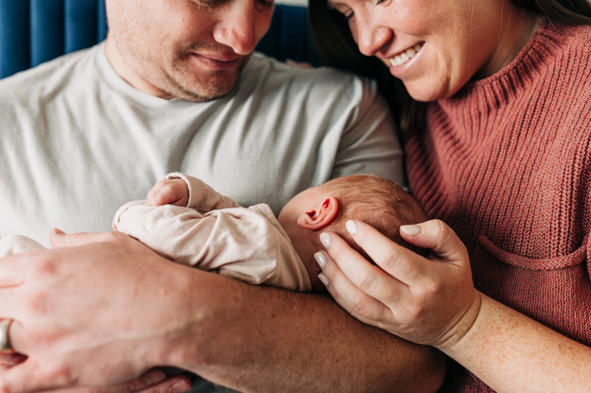 CozyDenverNewbornSessionInApartment-54.jpg