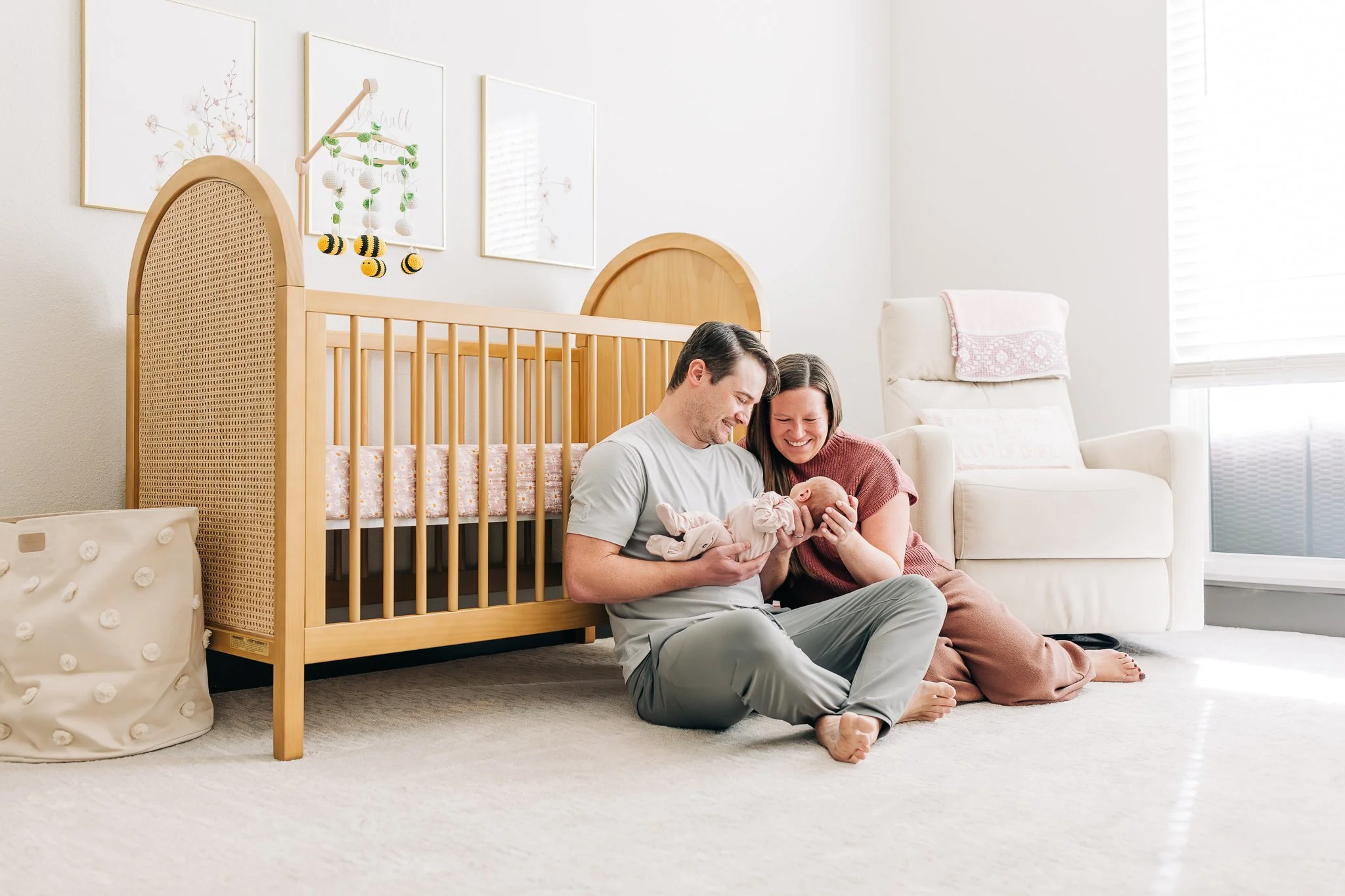 CozyDenverNewbornSessionInApartment-2.jpg