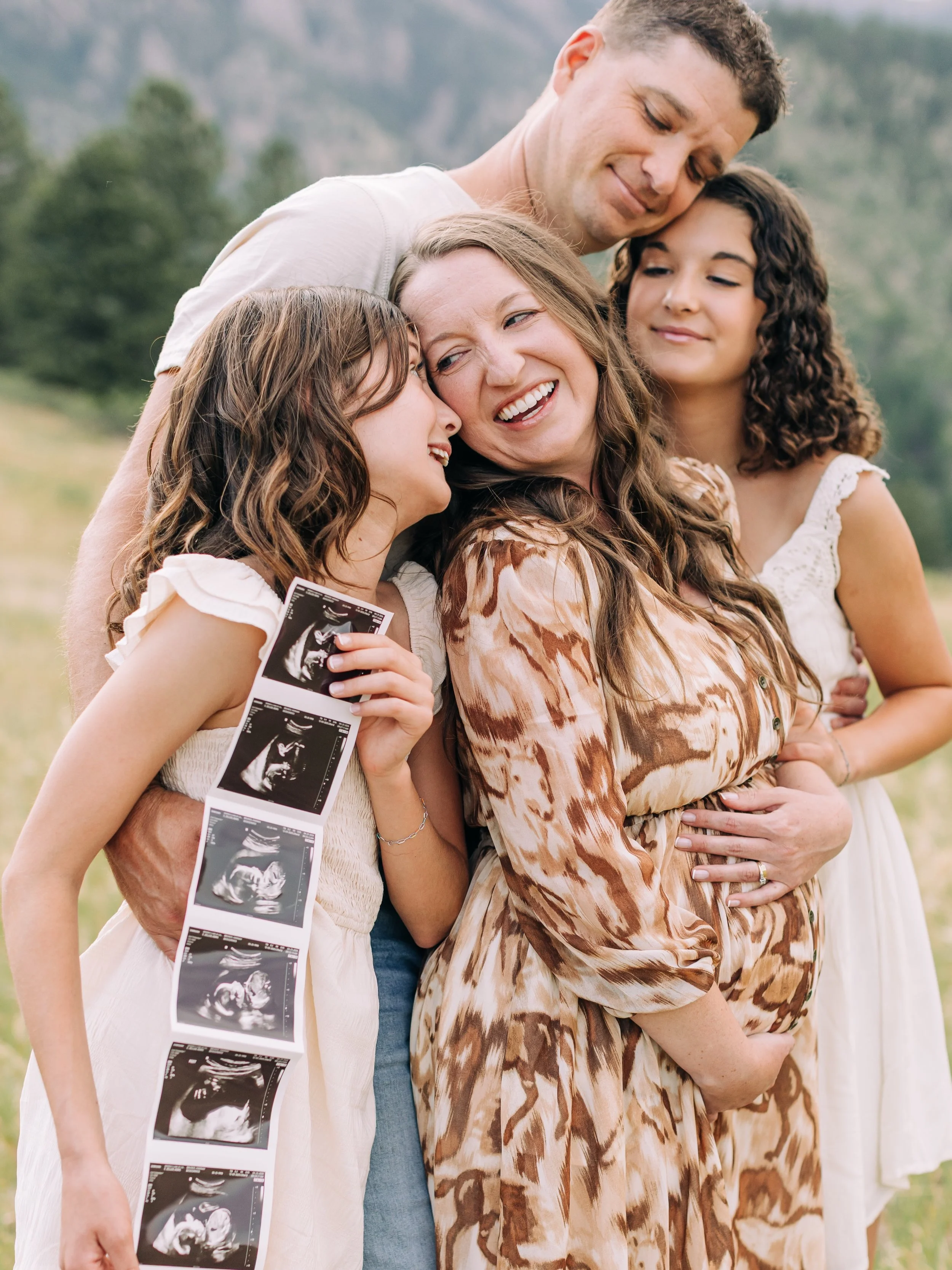 I can&rsquo;t, this family is so precious 😭
So grateful for all the families and moments I have the honor of capturing!