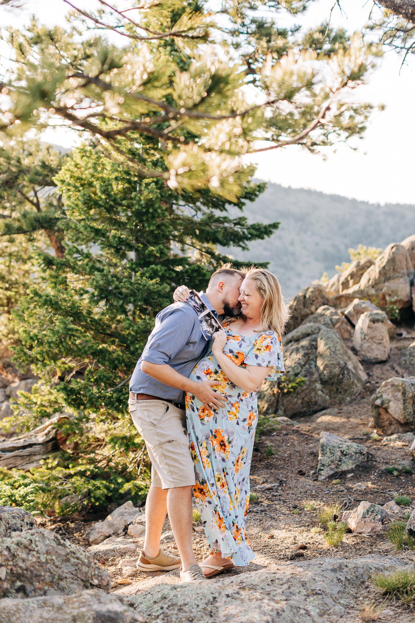 BoulderSunsetMaternitySession-23.jpg