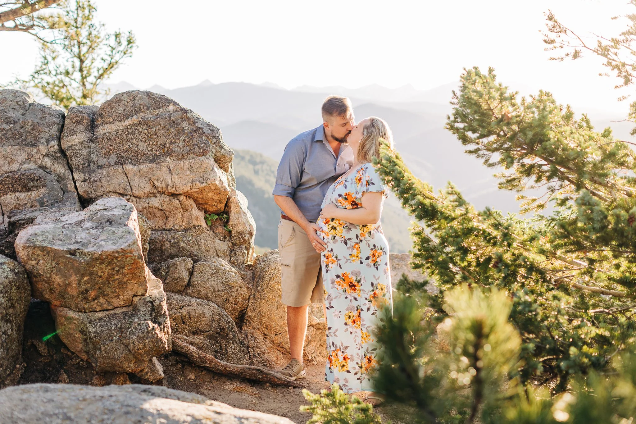 BoulderSunsetMaternitySession-24.jpg
