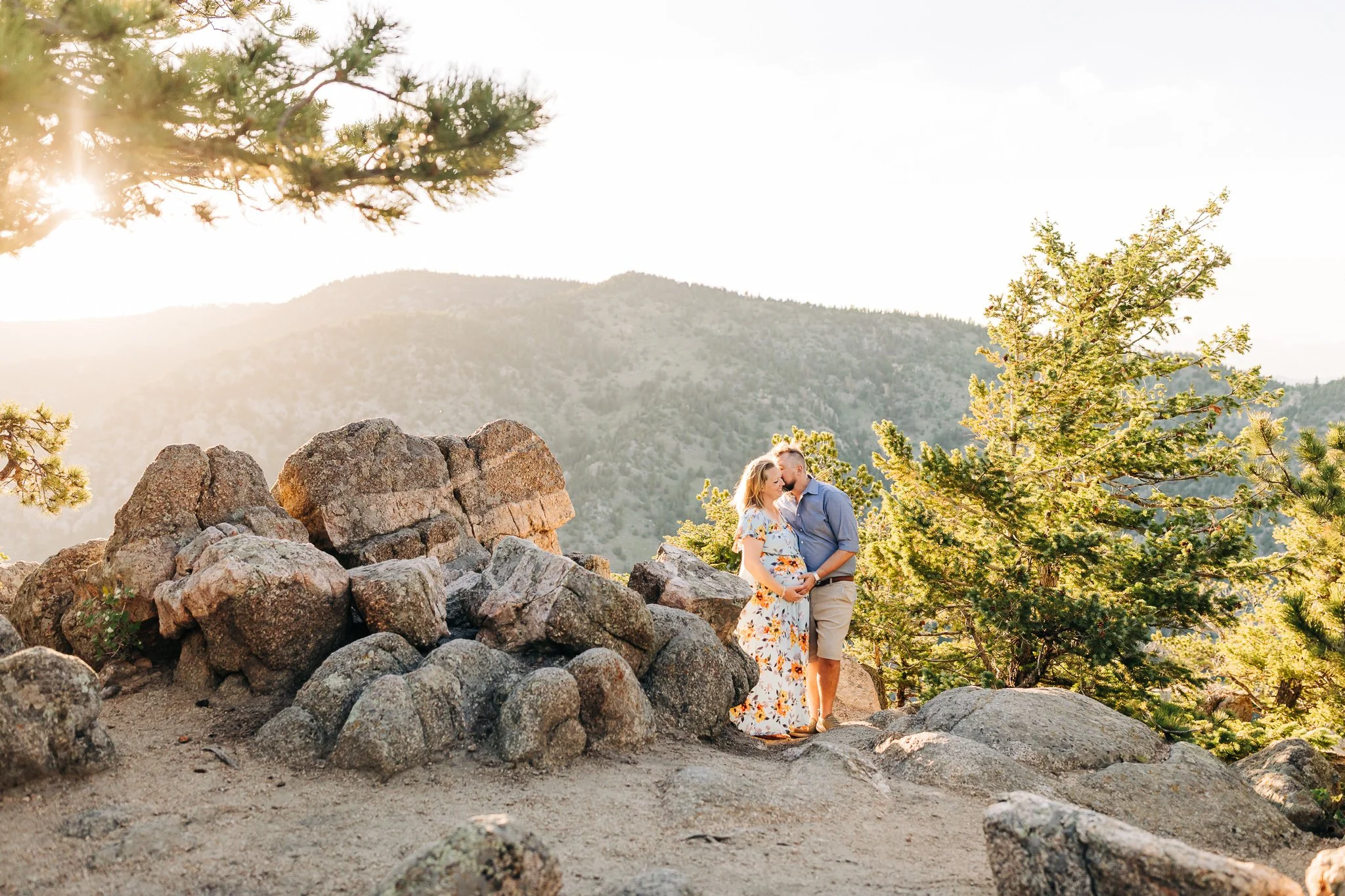 BoulderSunsetMaternitySession-38.jpg