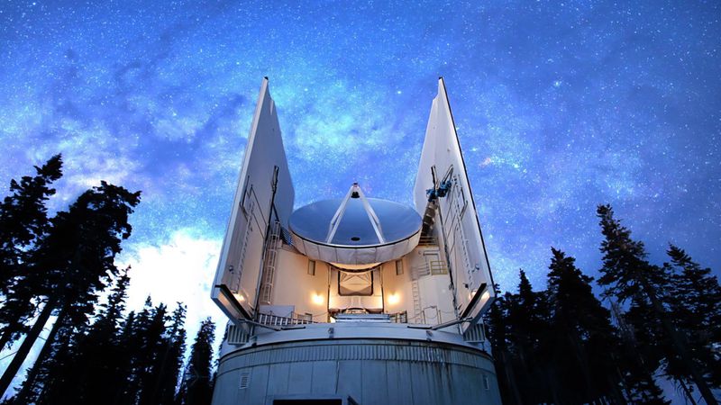 The Submillimeter Telescope in Tucson, AZ is one of eight radio telescopes used in the EHT. Photo credit: David Harvey