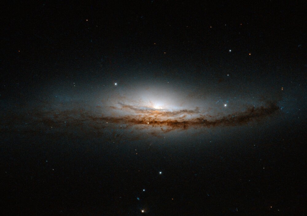 Secrets at the Heart of NGC 5793
