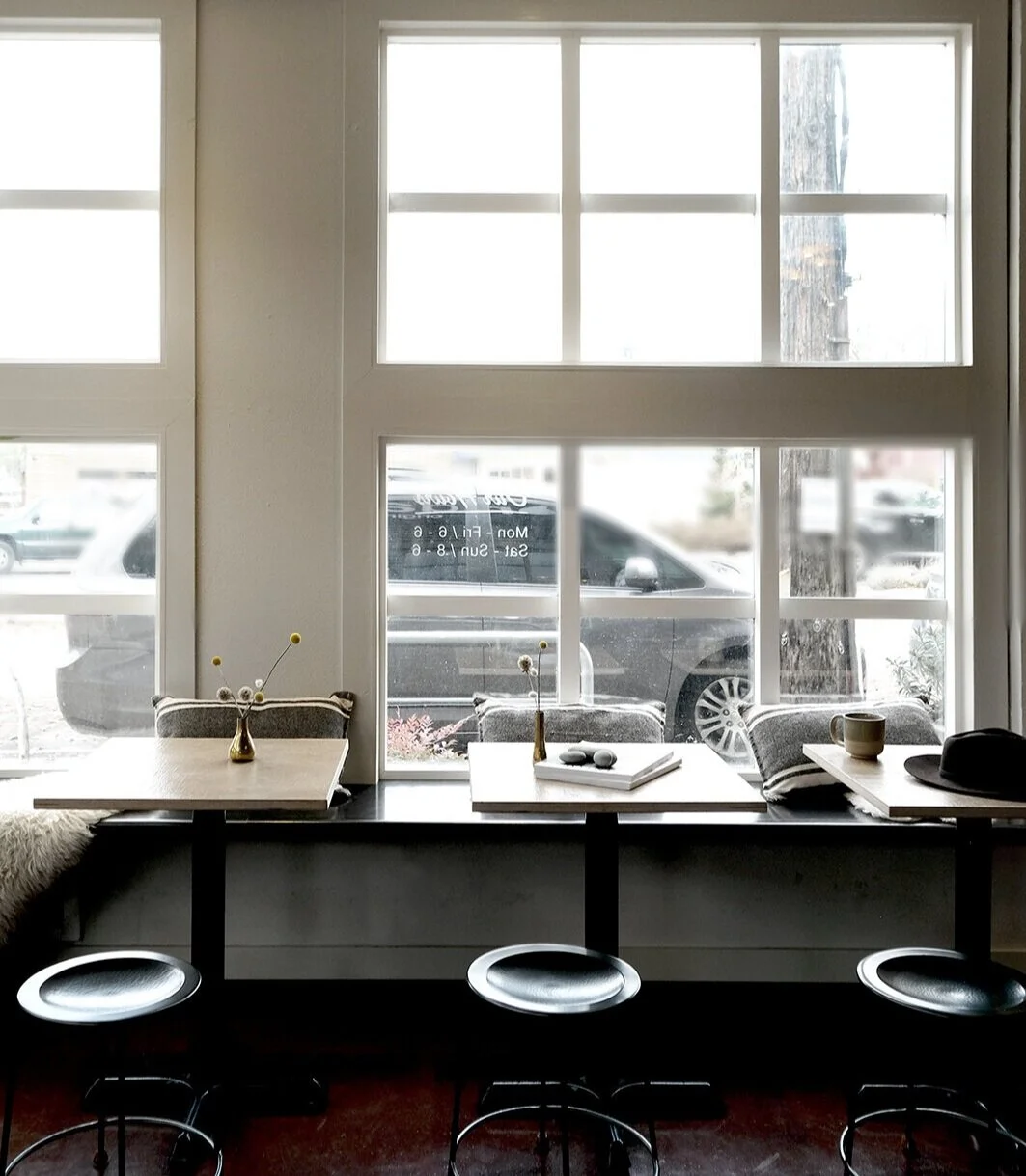 07_Onda_ Three tables.jpg