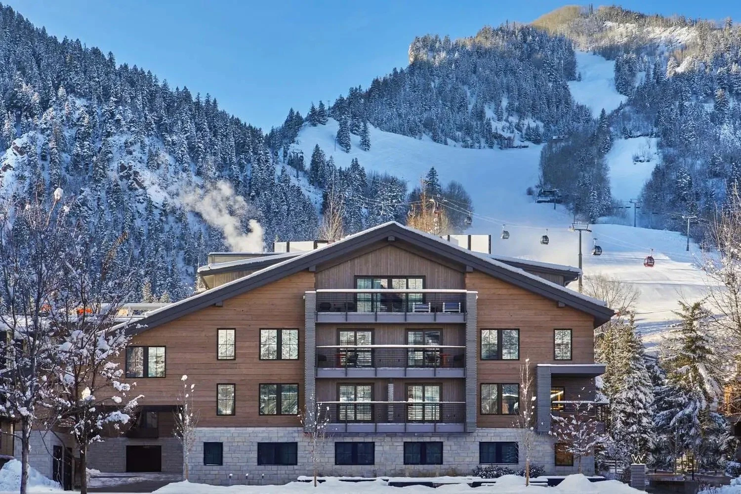 W hotel Aspen Colorado with hotel perks, VIP amenities, Amina Dearmon, New Orleans