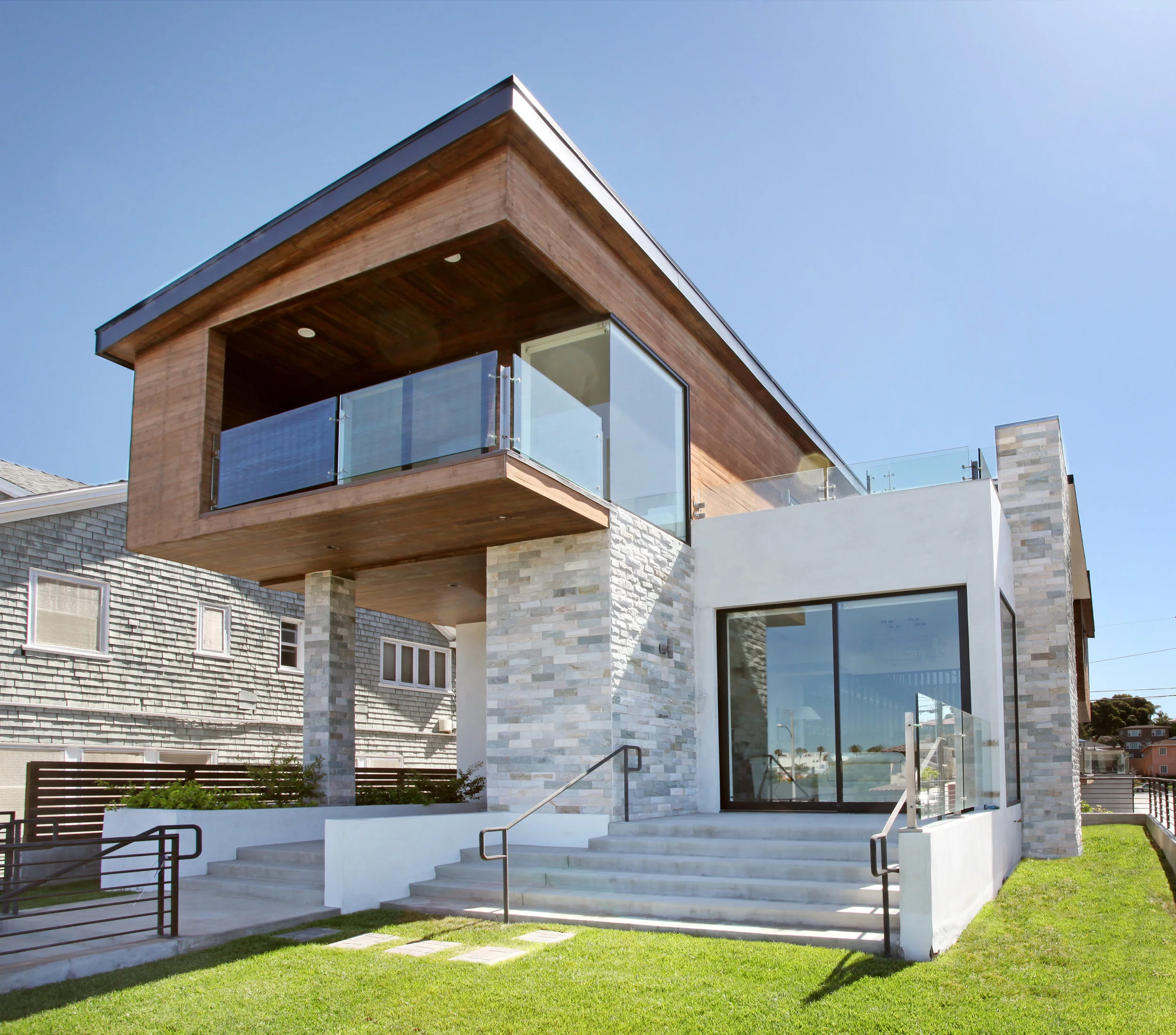 628 Elvira Ave, Redondo Beach 90277