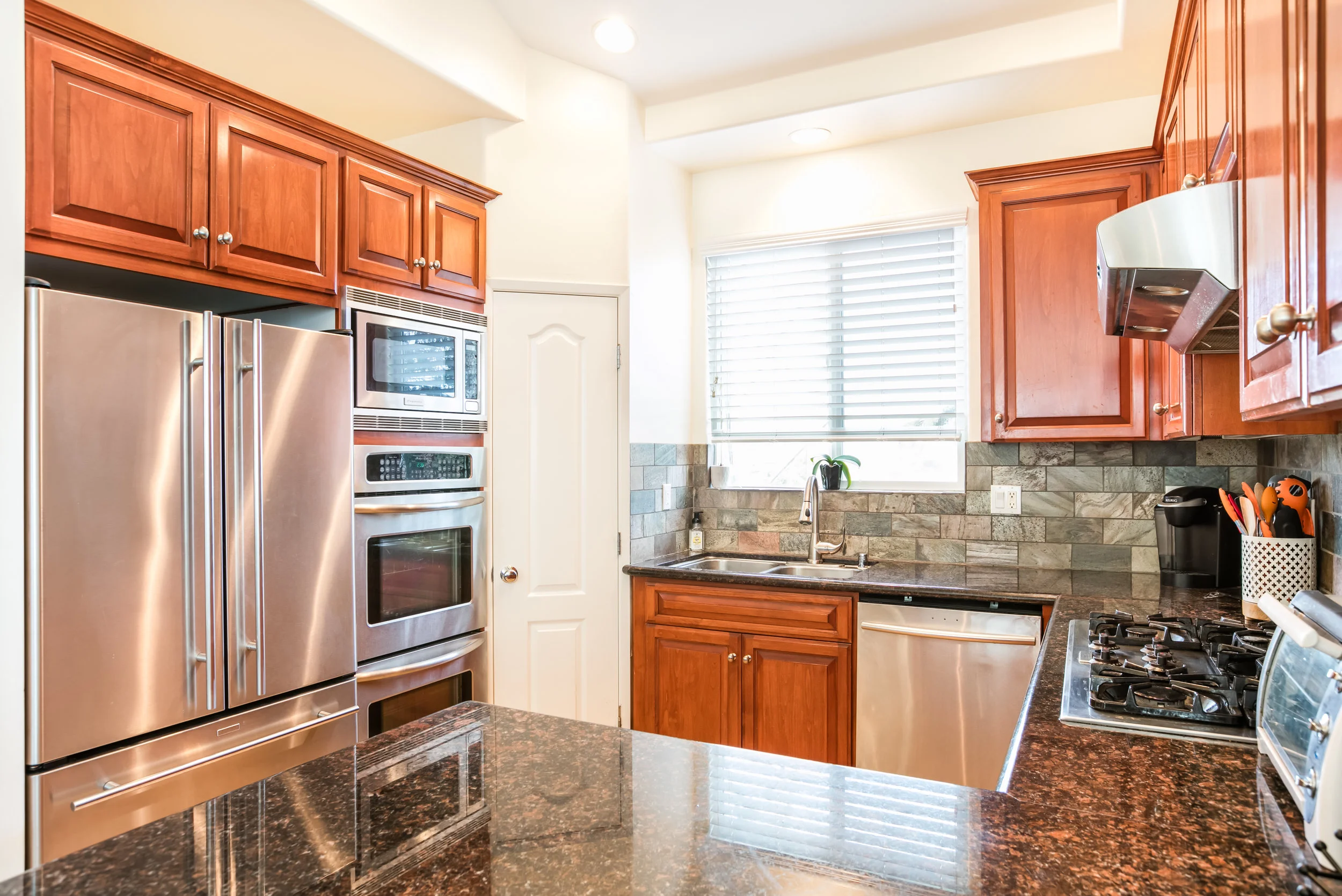 2502 Rockefeller Ln Unit C, Redondo Beach 90278